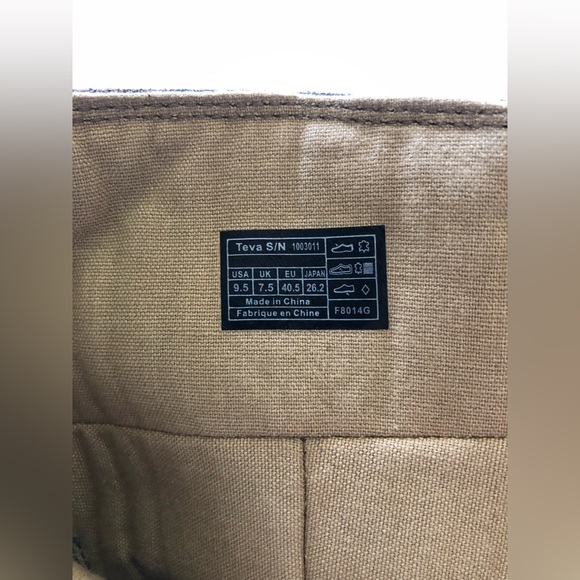 Teva Brown Waterproof Leather Boots - size 9.5 - Picture 8 of 12